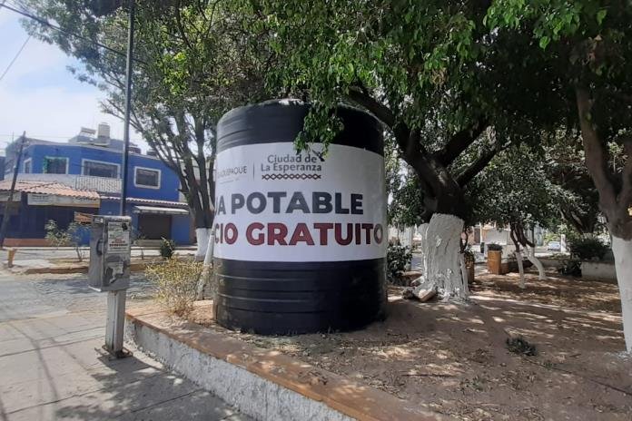 A vecinos del Álamo de nada les sirven las cisternas que colocó el Ayuntamiento de Tlaquepaque