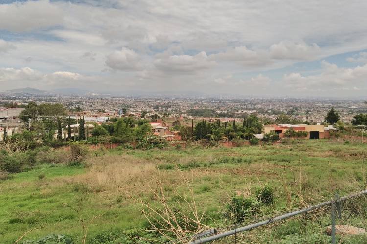 Denuncian nueva invasión en el Cerro de la Reina; acusan obras pese a suspensión judicial